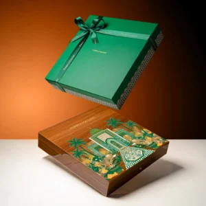 THE SIGNATURE WOODEN BOX