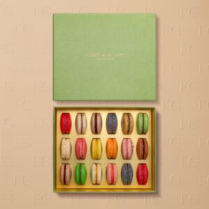 The Parisian Macaron Edition 18 pieces