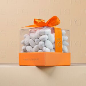 GLAZED ALMOND WHITE Blooming Box